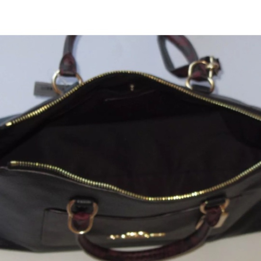 Authentic Coach leather signature canvas satchel - Picture 6 of 8